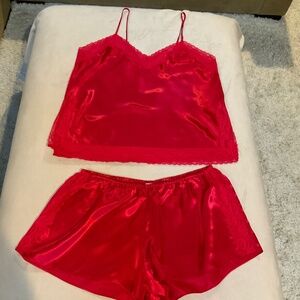 Flora Red L Camisole & Shorts Lace Adjustable Straps Sleep Luxe Holiday Feminine